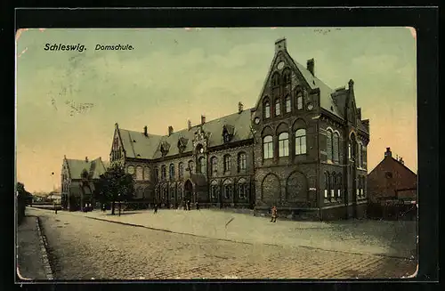 AK Schleswig, Domschule mit Strasse