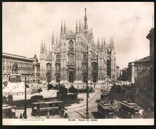 Fotografie Edizione Heliophot, Ansicht Mailand / Milano, Strassenbahn am Piazza Del Duomo