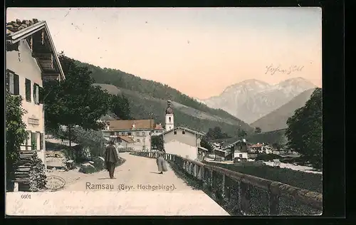 AK Ramsau /Bayr. Hochgebirge, Ortspartie mit Bergen