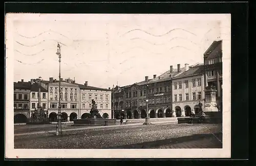 AK Trautenau, Ringplatz mit Brunnen