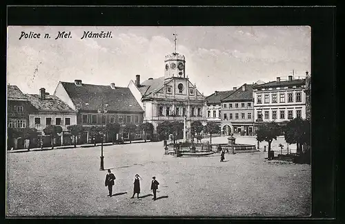 AK Police n. Met., Namesti