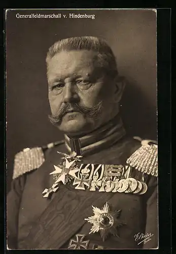 AK Paul von Hindenburg in Uniform mit Orden