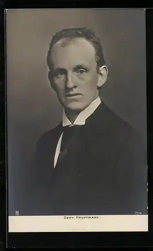 AK Dichter Gerhard Hauptmann im Anzug