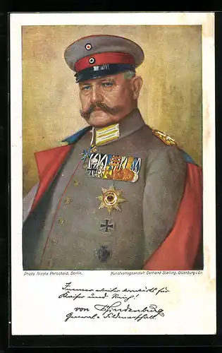 AK Paul von Hindenburg in Uniform mit Schirmmütze und Ordensspange
