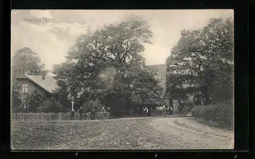 AK Brokstedt, Blick auf Häuser mit Pferden