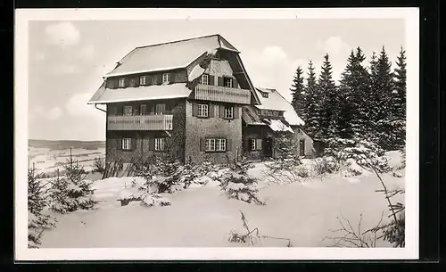 AK Breitnau i. Schw., Skihütte d. II. I.-R. 75 im Schnee