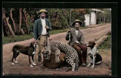 AK La Palma, Jäger mit einem erlegten Jaguar