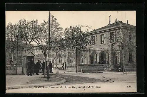 AK Nimes, Caserne du 19me Regiment d`Artillerie