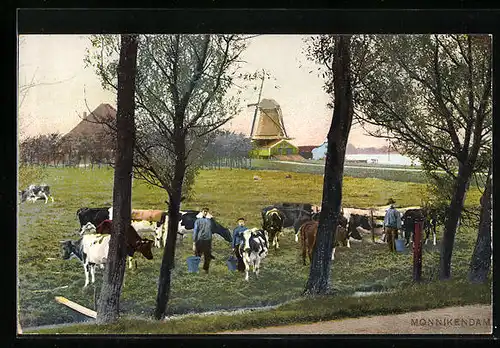 Künstler-AK Photochromie Nr. 1412: Bauern mit Kühen vor einer Windmühle