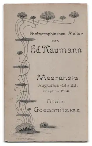 Fotografie Ed. Naumann, Meerane i. S., Augustus-Str. 33, Junge Dame in hübscher Kleidung