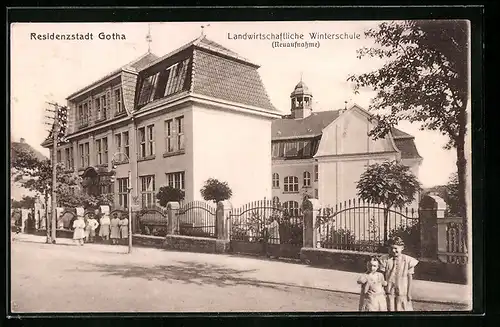 AK Gotha, Strassenpartie mit Landwirtschaftlicher Winterschule