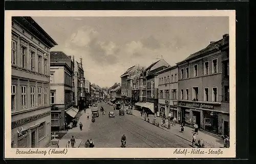 AK Brandenburg /Havel, Strasse mit Geschäften aus der Vogelschau