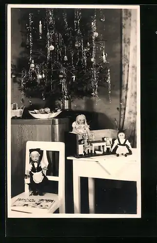 Foto-AK 3 Puppen am Weihnachtsbaum