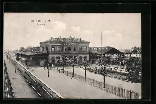 AK Höchst a.M., Ansicht vom Bahnhof