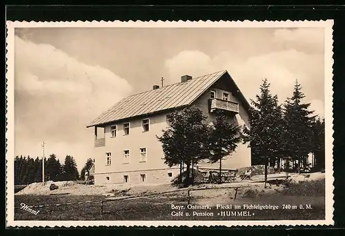 AK Fleckl /Fichtelgeb., Cafe-Pension Hummel, Gebäudeansicht