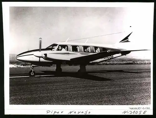 Fotografie Flugzeug Piper Navajo, Passagierflugzeug Kennung N3105E