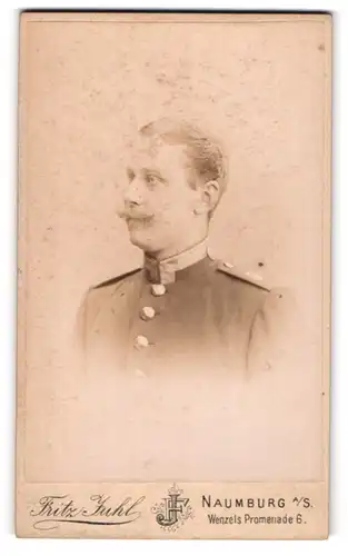 Fotografie Fritz Zuhl, Naumburg a. S., Wenzels Promenade 8, Uffz. in Uniform mit Schnauzbart