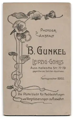 Fotografie B. Gunkel, Leipzig-Gohlis, Äuss. Hallesche Strasse 77-79, Soldat mit Bajonett und Portepee