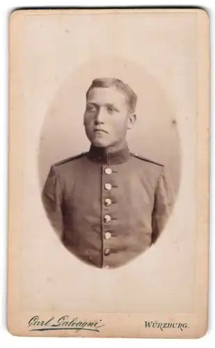 Fotografie Carl Galvagni, Würzburg, Zwinger 40, Portrait eines jungen Soldat in Uniform