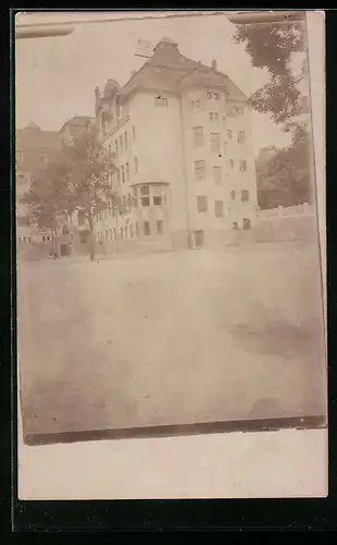 Foto-AK Gotha, Neubau der Arnold-Schule