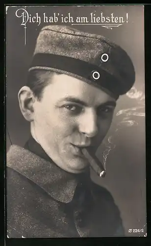 AK Dich hab ich am liebsten!, Soldat raucht Zigarre