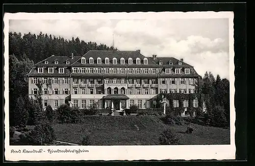 AK Bad Landeck, Hindenburgheim mit Park