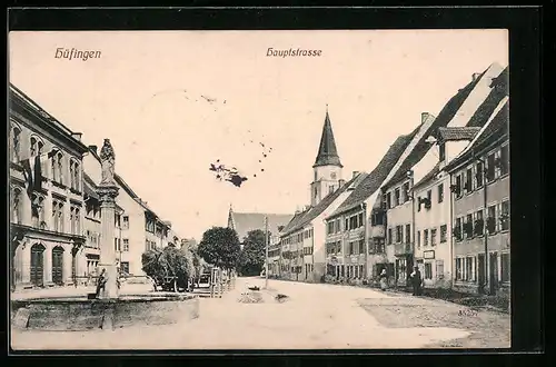AK Hüfingen, Hauptstrasse mit Brunnen