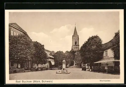 AK Bad Buckow (Märk. Schweiz), Marktplatz mit Central-Hotel