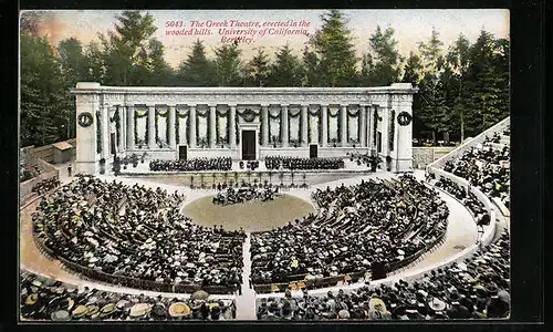 AK Berkley, CA, the Greek Theatre, erected in the wooded hills, University of California