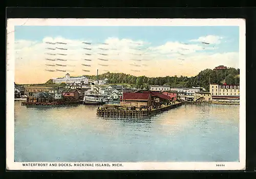 AK Mackinac Island, Mich., Waterfront and Docks