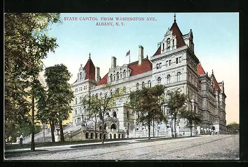 AK Albany, NY, State Capitol from Washington Avenue