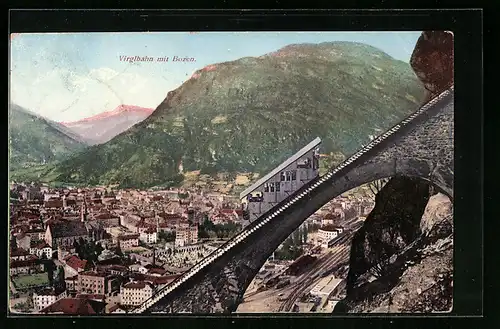 AK Bozen, Wagen auf der Strecke der Virgilbahn, Talpanorama mit der Stadt