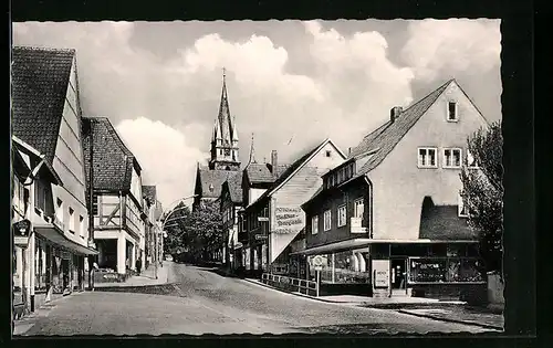 AK Bad Driburg, Lange Strasse mit Kirche