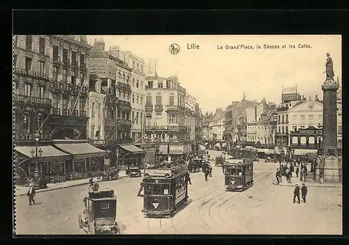 AK Lille, La Grand`Place, la Déesse et les Cafés, Strassenbahn