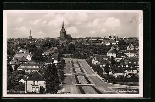 AK Hildesheim, Horst-Wessel-Allee mit Blick zur Kirche