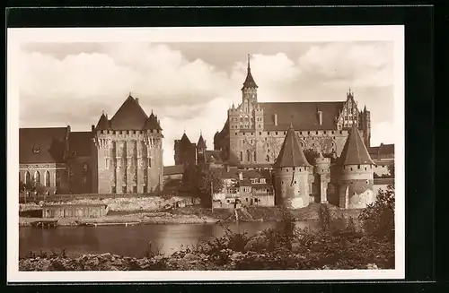 AK Marienburg, Haupthaus dews Deutschen Ritterordens, Hoch- und Mittelschloss, Westansicht