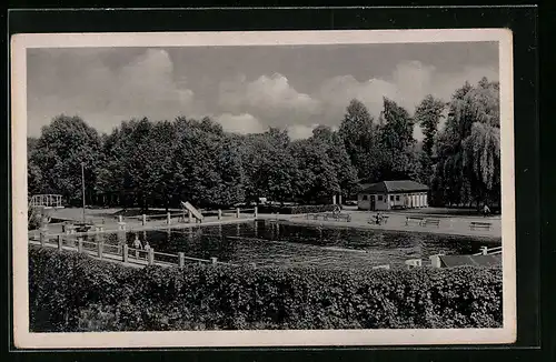 AK Berggiesshübel, Badegäste im Schwimmbad