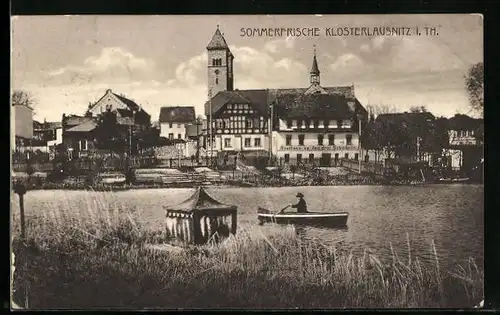 AK Klosterlausnitz i. Th., Blick vom Flussufer zur Kirche und auf den Gasthaus Zu den drei Schwänen