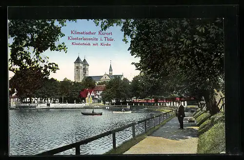 AK Klosterlausnitz i. Thür., Promenade am Ufer des Klosterteich mit der Kirche