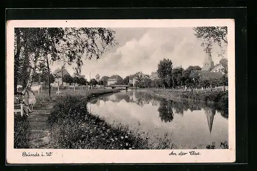 AK Bünde i. Westf., Damen auf einer Parkbank am Elseufer
