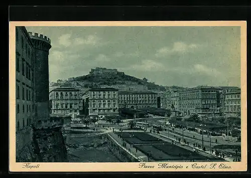 AK Napoli, Piazza Municipio e Castel S. Elmo, Strassenbahnen