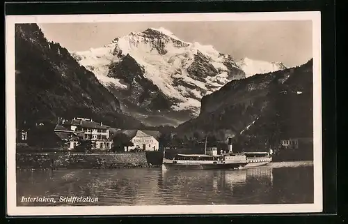 AK Interlaken, Schiffstation mit Dampfer