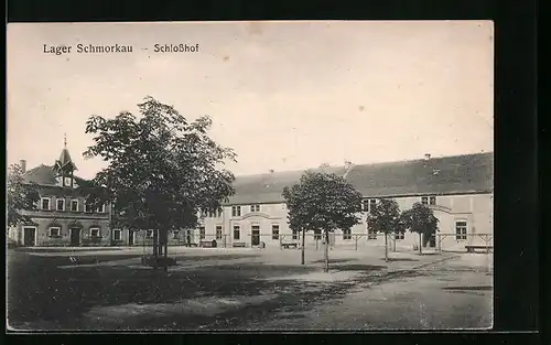 AK Schmorkau, auf dem Schlosshof im Lager