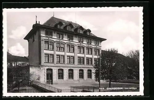 AK Grandcour, Le collège