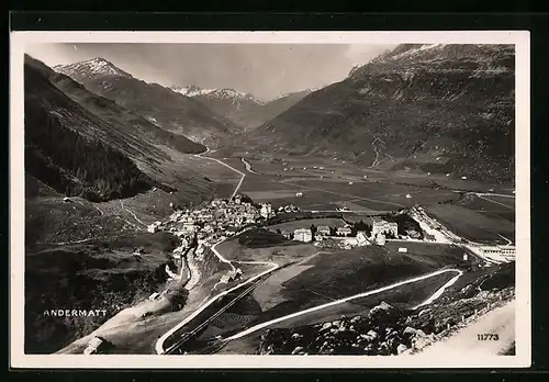 AK Andermatt, Ortsansicht mit Umgebung bei sonnig-diesigem Wetter