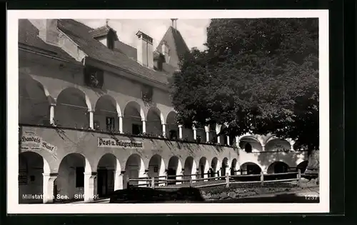 AK Millstatt a. See, Stiftshof mit Post- u. Telegrafenamt
