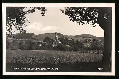 AK Hochwolkersdorf, Blick auf Ort mit Kirche