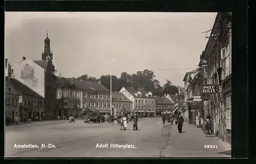 AK Amstetten, platz mit Passanten
