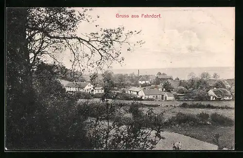 AK Fahrdorf, Ortspartie mit Bäumen