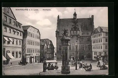 AK Marburg a. d. Lahn, Marktplatz mit Denkmal